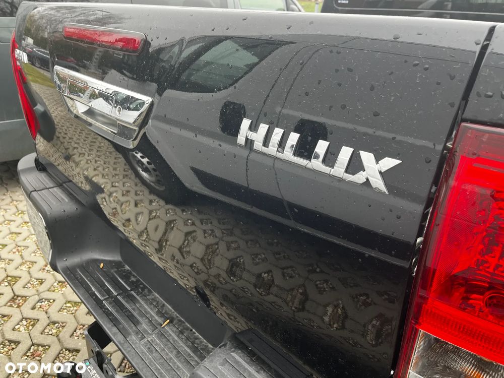 Toyota Hilux - 14