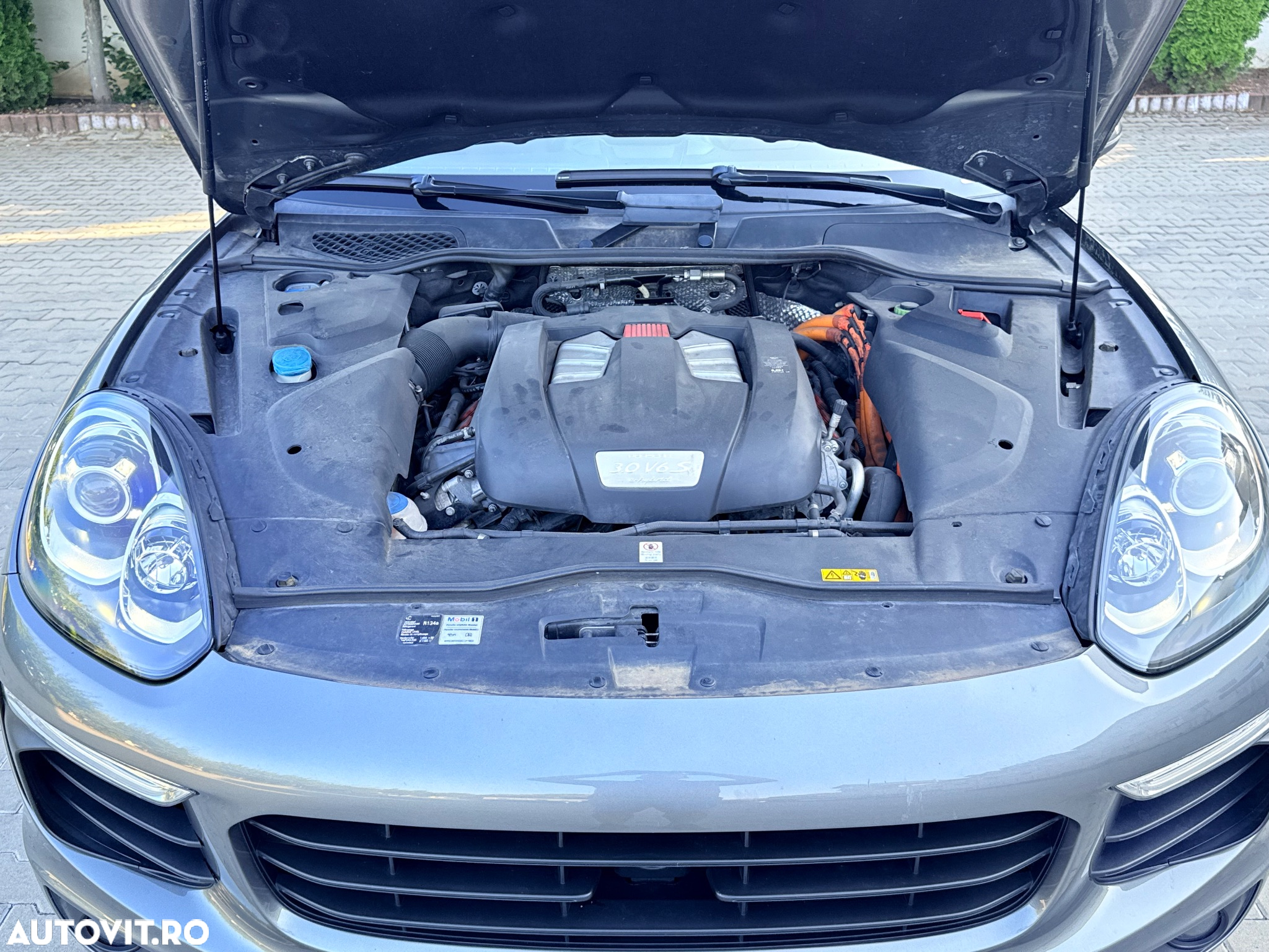 Porsche Cayenne S Hybrid Tiptronic S - 26