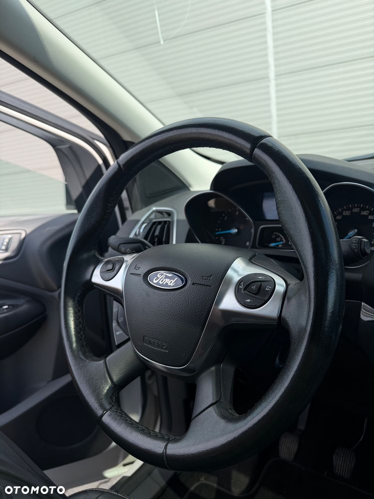 Ford Kuga 2.0 TDCi 4x4 Titanium - 5