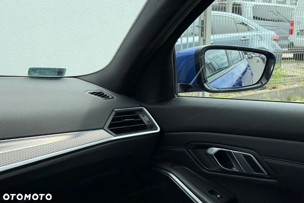 BMW Seria 3 320d xDrive mHEV M Sport - 14