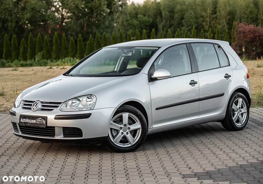 Volkswagen Golf - 5