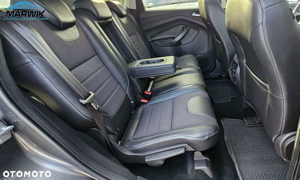 Ford Kuga - 13