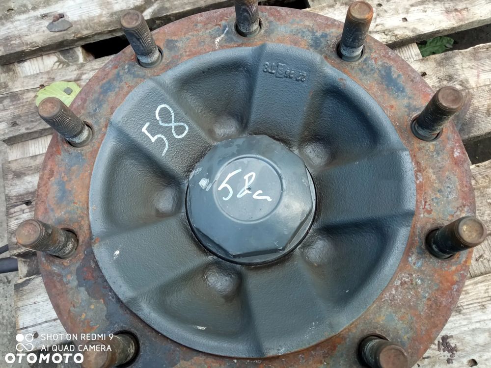 piasta przednia lewa, prawa RENAULT premium DXI  CZOP rozm.58