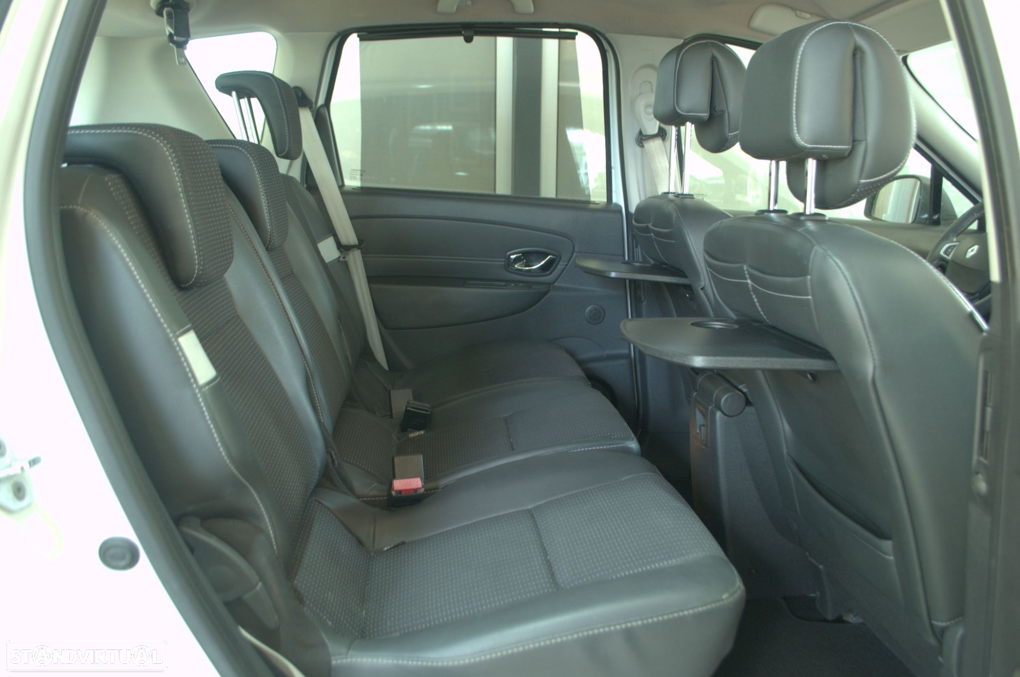 Renault Scénic 1.5 dCi Bose Edtion SS - 13