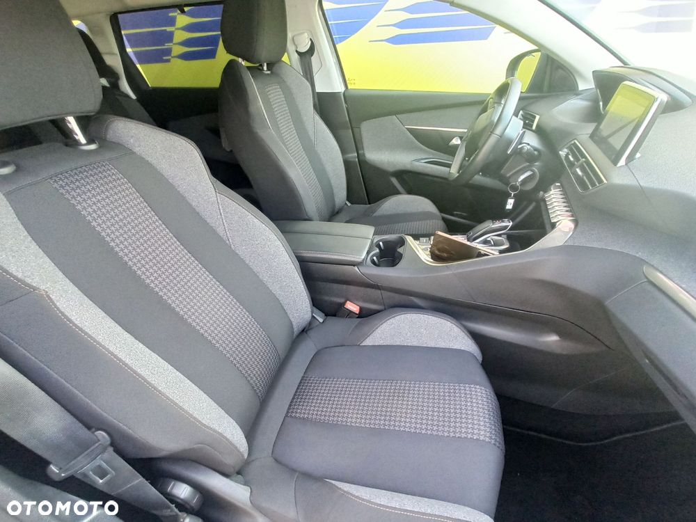 Peugeot 5008 - 11