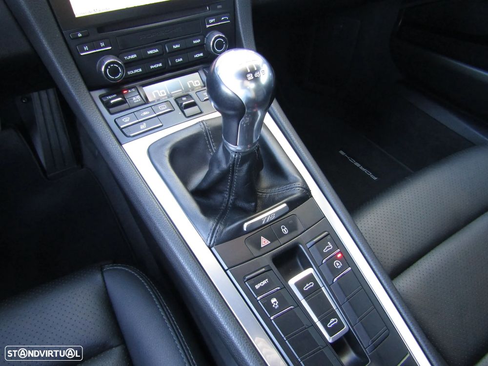 Porsche 718 Boxster 2.0T - 16