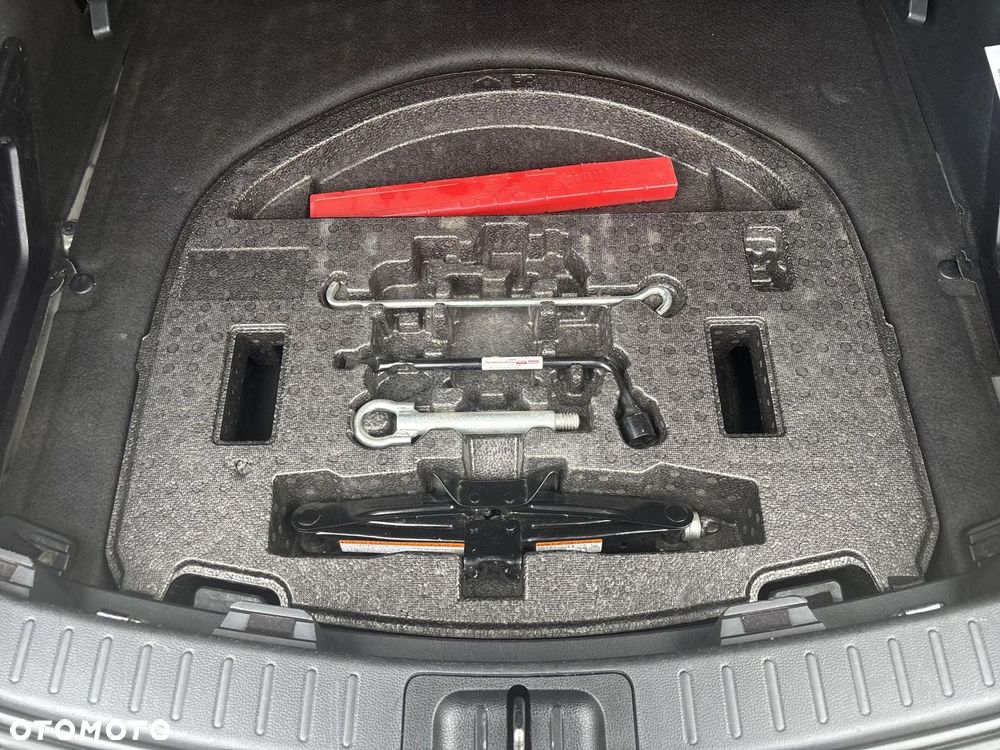 Toyota Corolla 1.8 Hybrid Comfort - 15