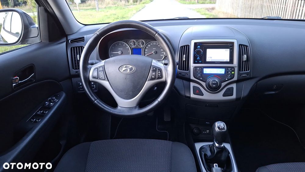 Hyundai i30 1.4 Blue Comfort - 14