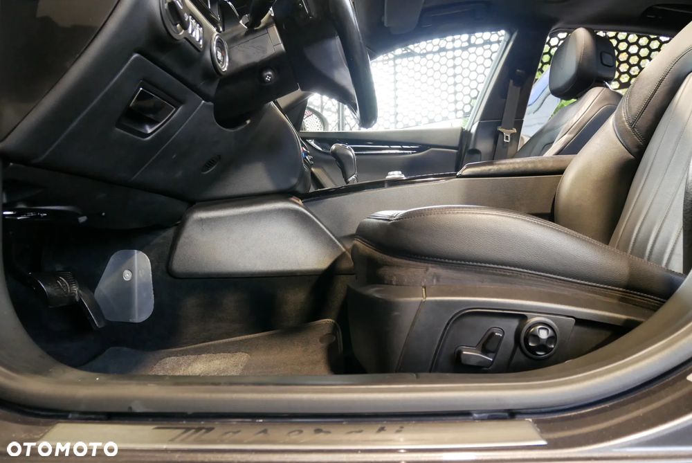 Maserati Quattroporte S - 23