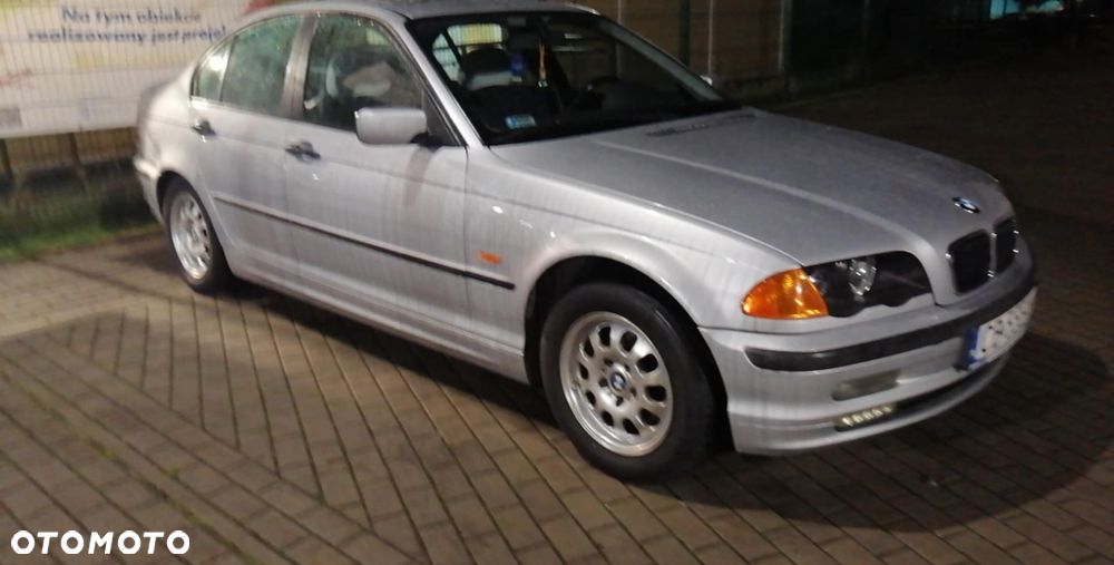 BMW Seria 3 316i - 1