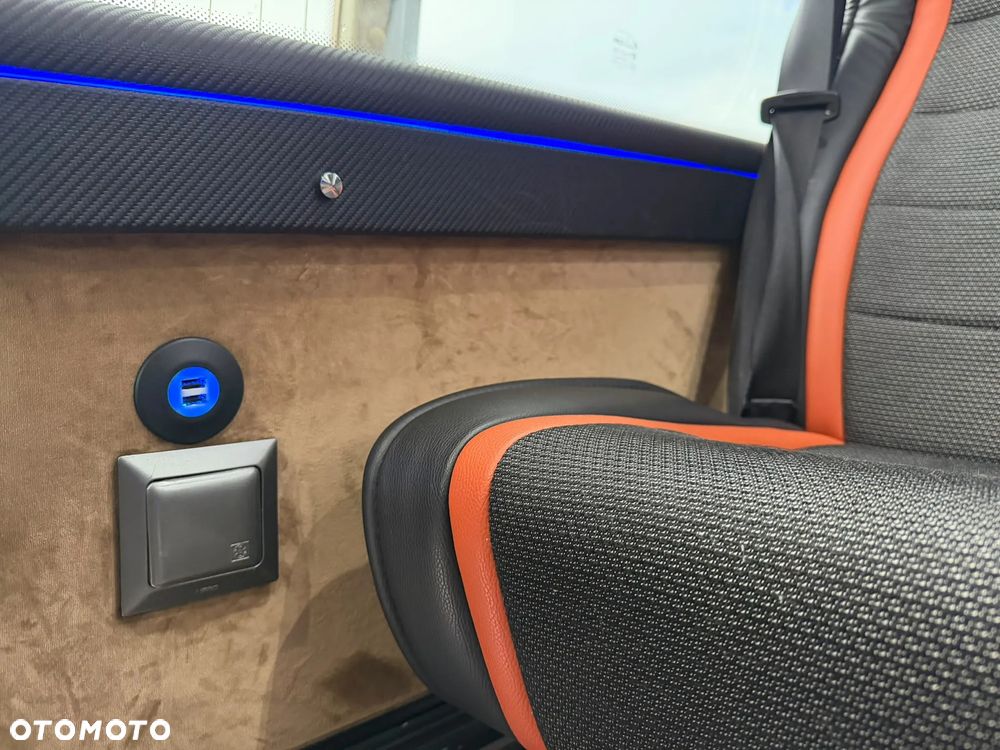 Mercedes-Benz Sprinter 519 - 32