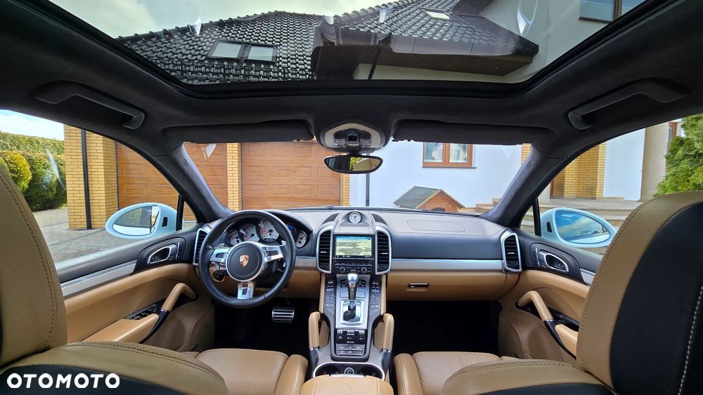 Porsche Cayenne - 5