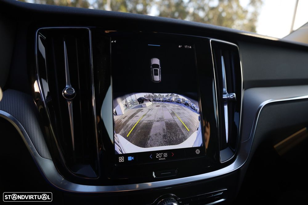 Volvo V60 2.0 T6 AWD TE Plus Dark - 31