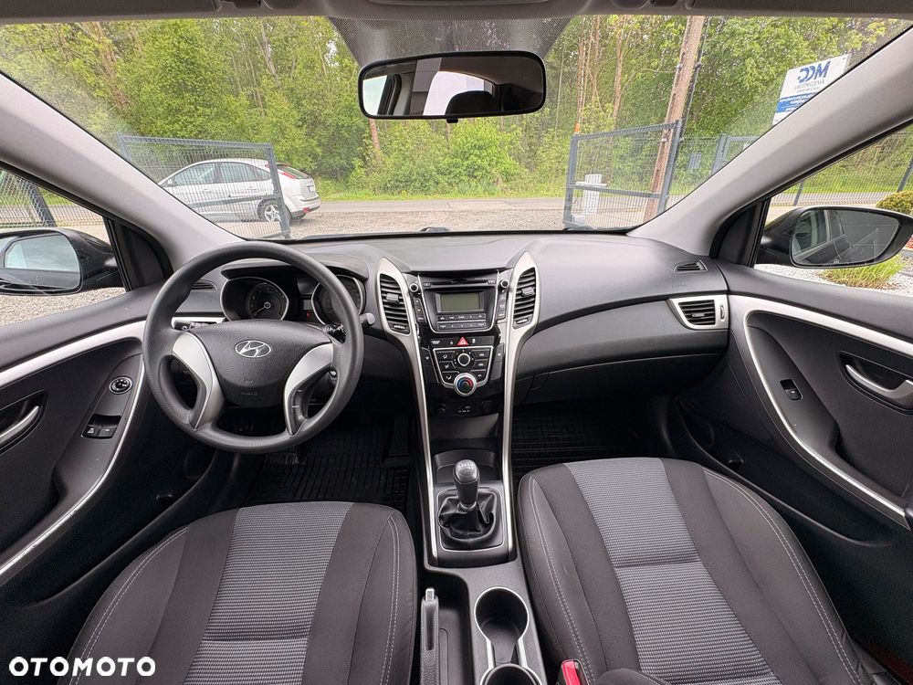 Hyundai i30 blue 1.4 Classic - 23