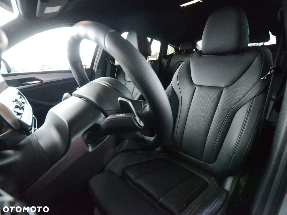 BMW X4 - 32