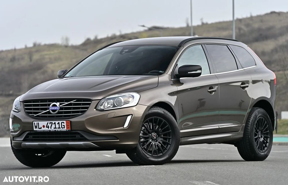 Volvo XC 60 D5 AWD Geartronic Summum - 1