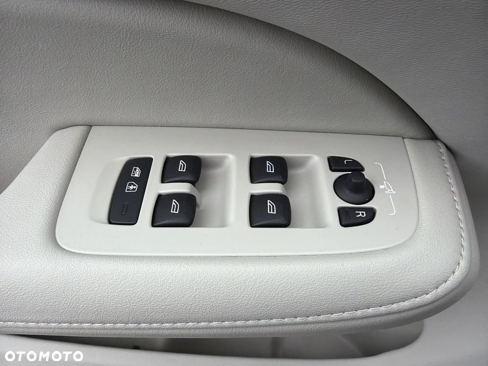 Volvo V60 - 24