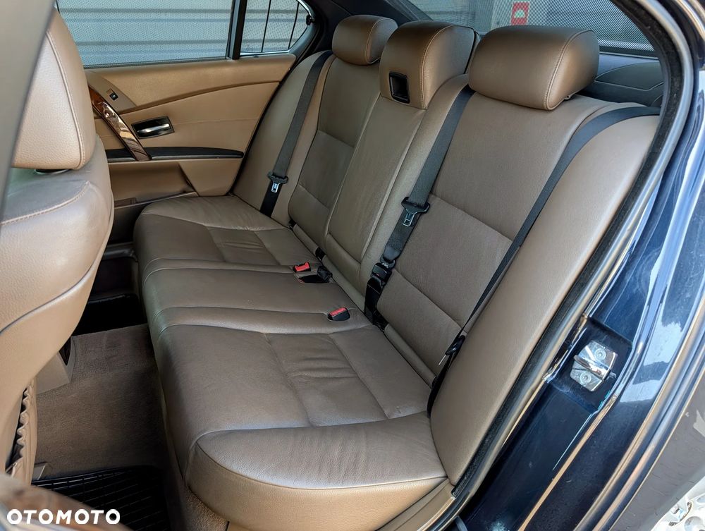 BMW Seria 5 535d - 16