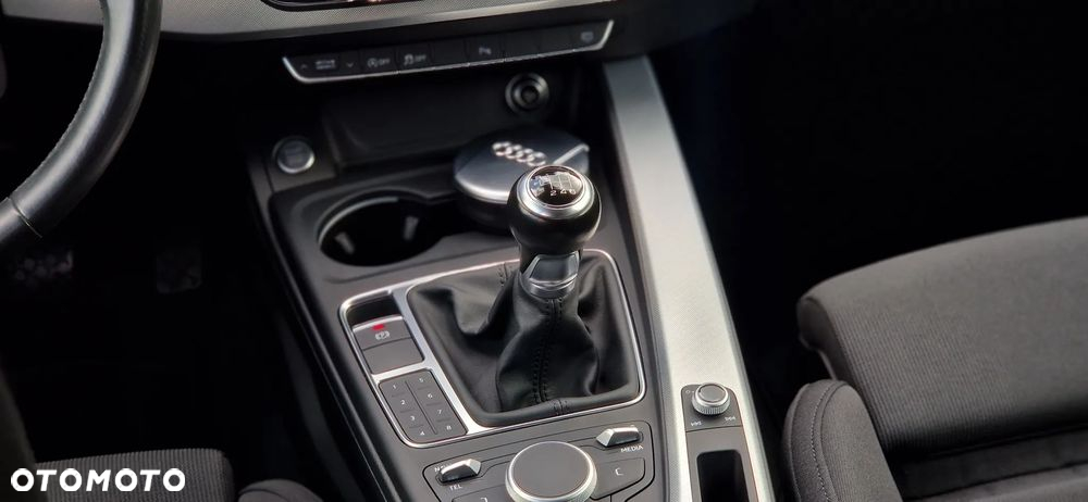 Audi A4 2.0 TFSI ultra Sport - 13