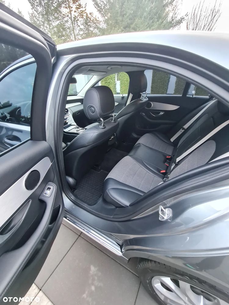 Mercedes-Benz Klasa C 180 7G-TRONIC - 13