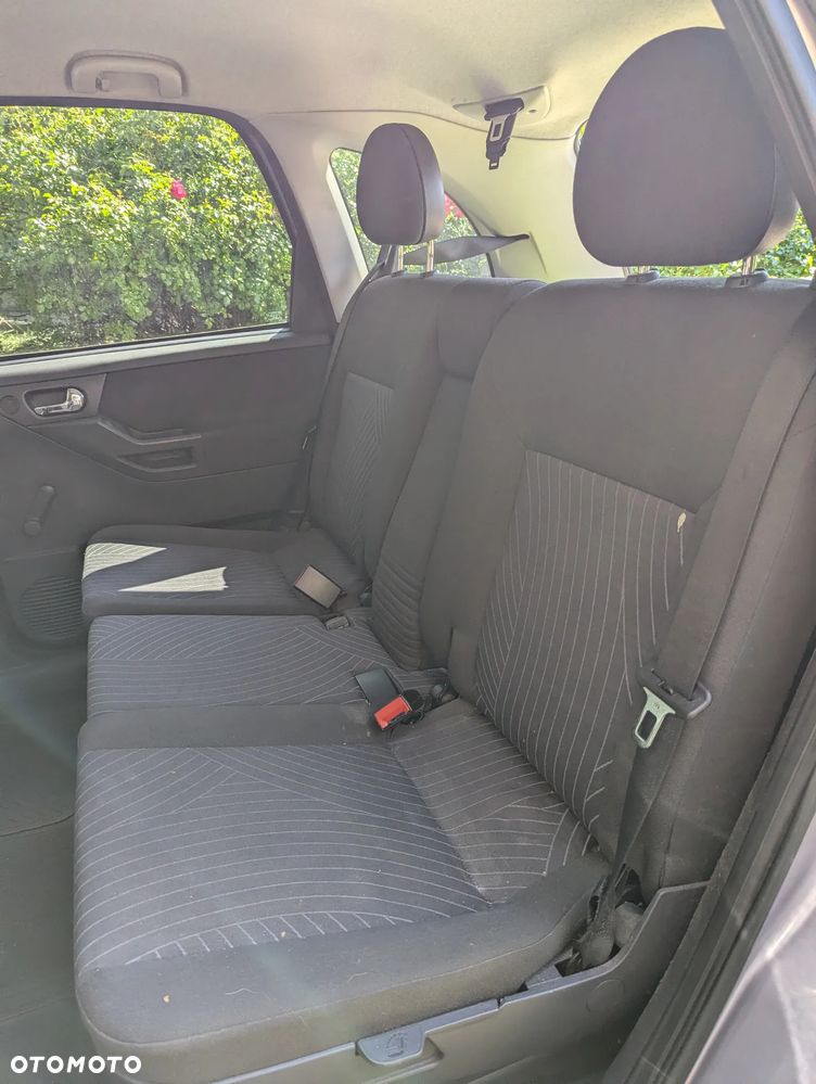Opel Meriva - 10