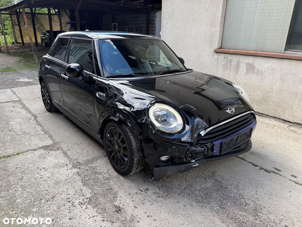 MINI Cooper Seven Chili - 31