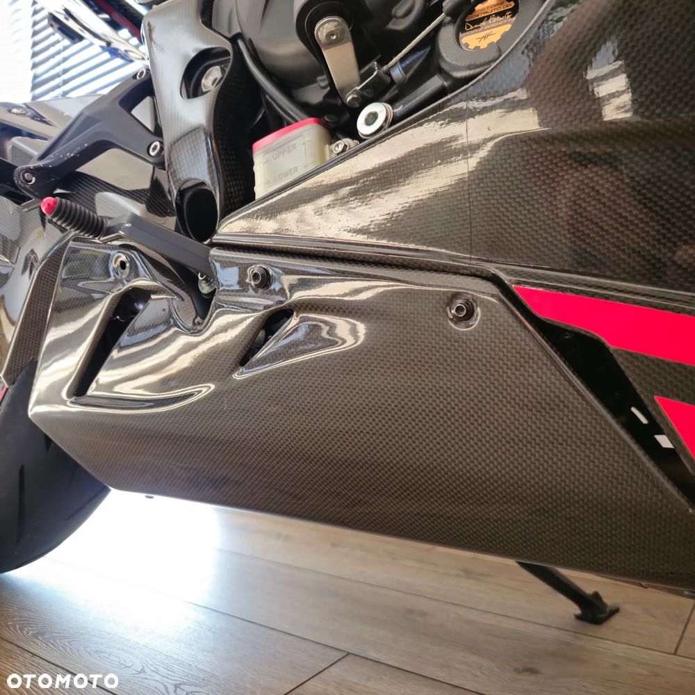 MV AGUSTA F3 - 12