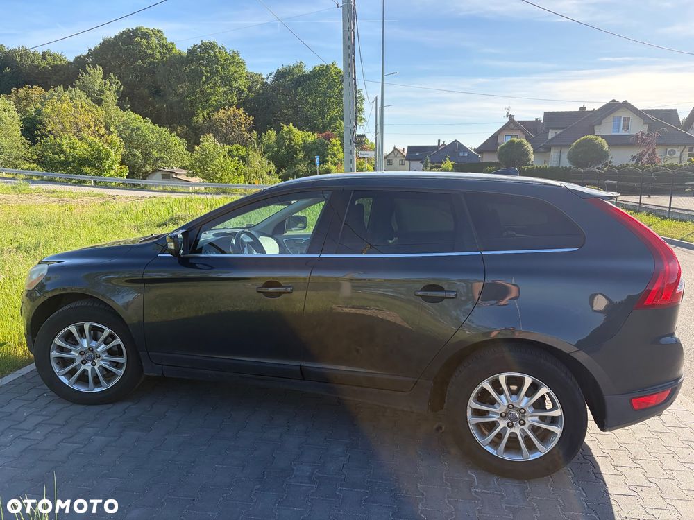 Volvo XC 60 2.4D AWD Summum - 4
