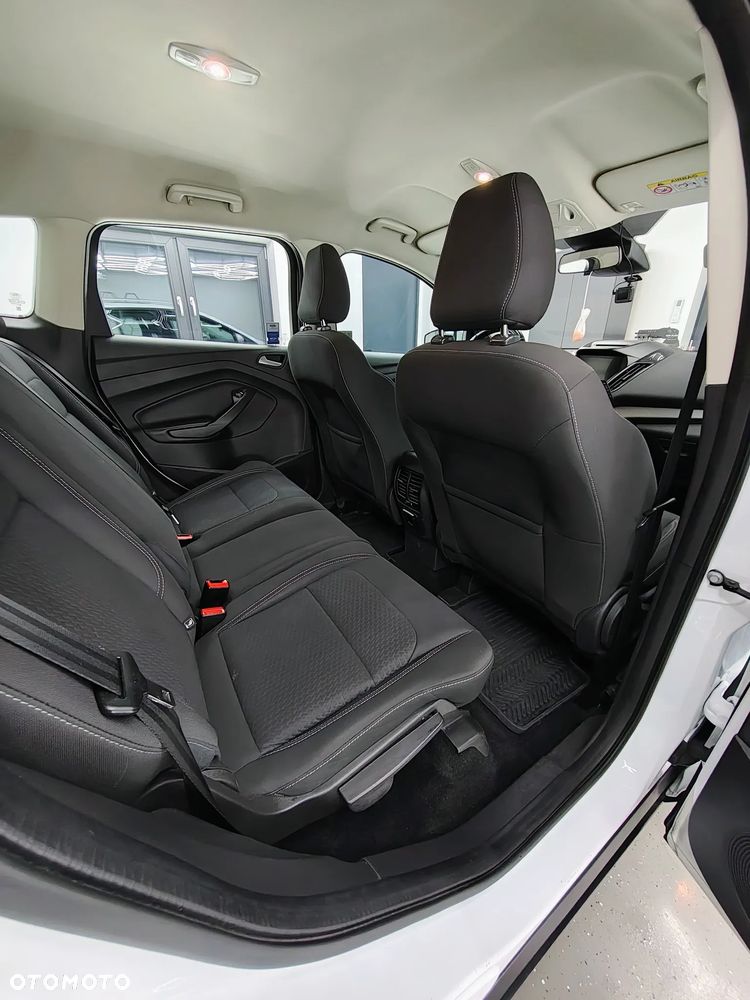 Ford Kuga 2.0 TDCi AWD Titanium - 10