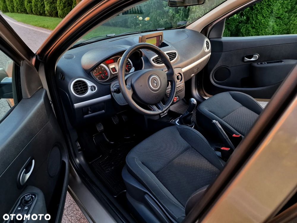 Renault Clio 1.2 16V Dynamique - 14