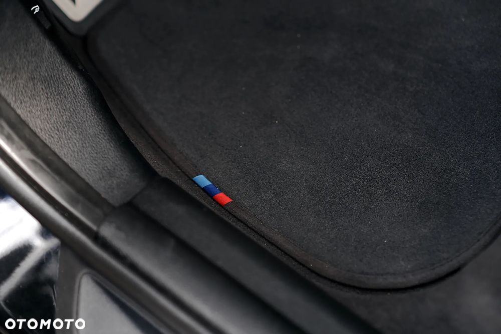 BMW X1 xDrive25i M Sport - 40