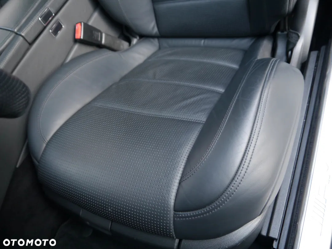 Mercedes-Benz CL 63 AMG 7G-TRONIC - 28