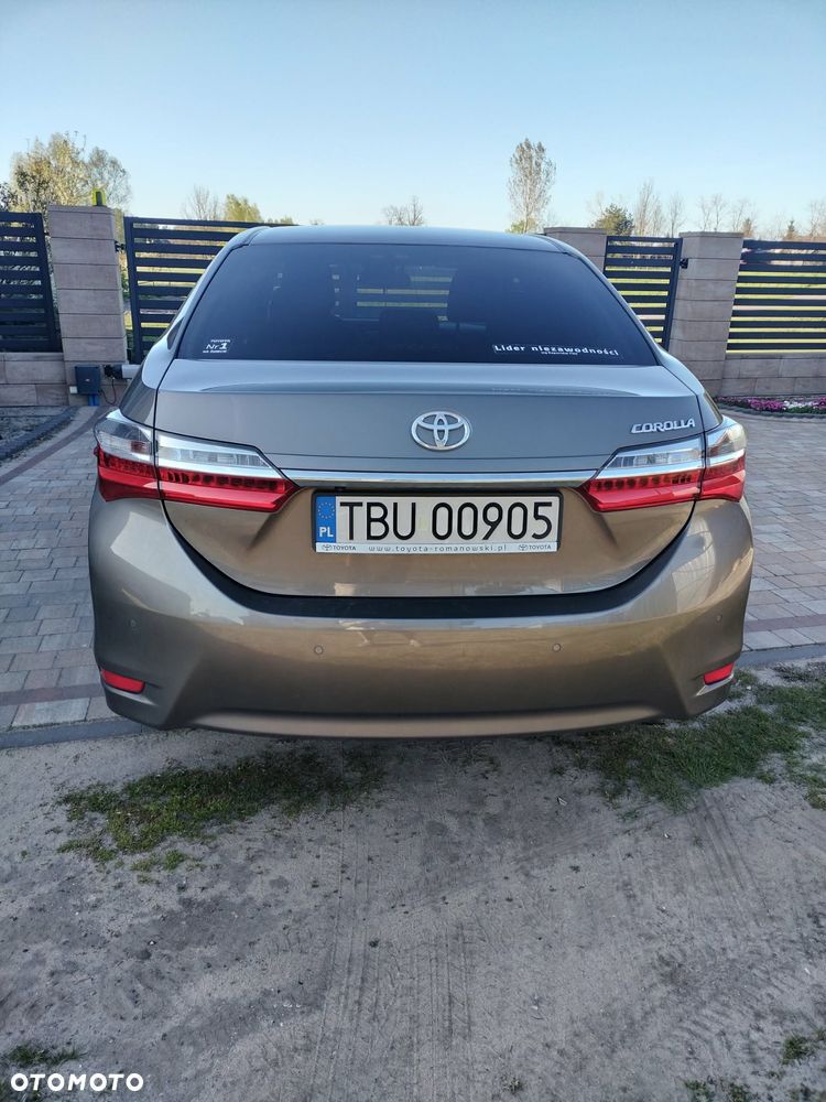 Toyota Corolla 1.6 Classic Plus - 3
