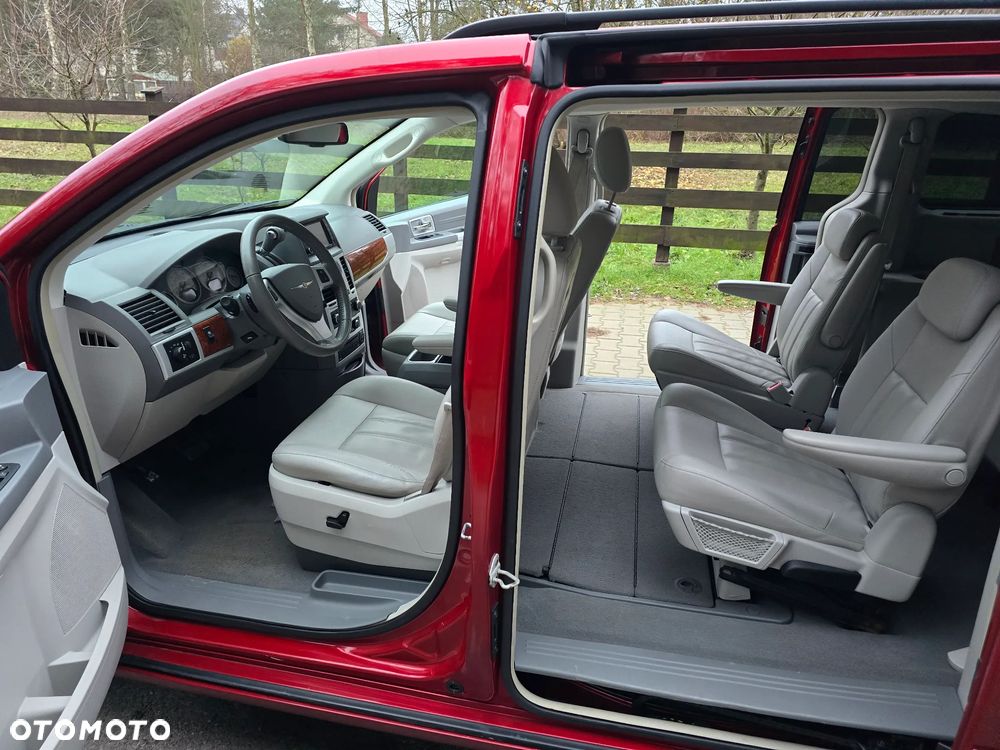 Chrysler Town & Country 3.8 Touring - 18