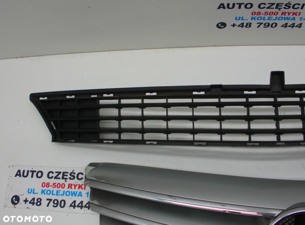 Mercedes B klasa W 245 Grill atrapa - 2