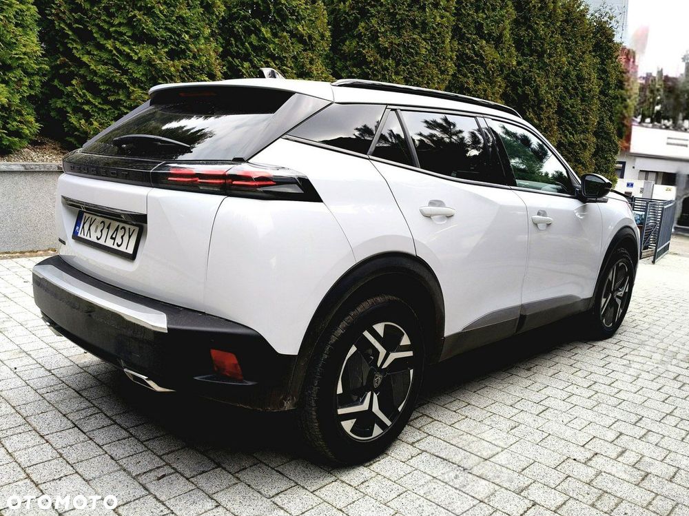 Peugeot 2008 - 8