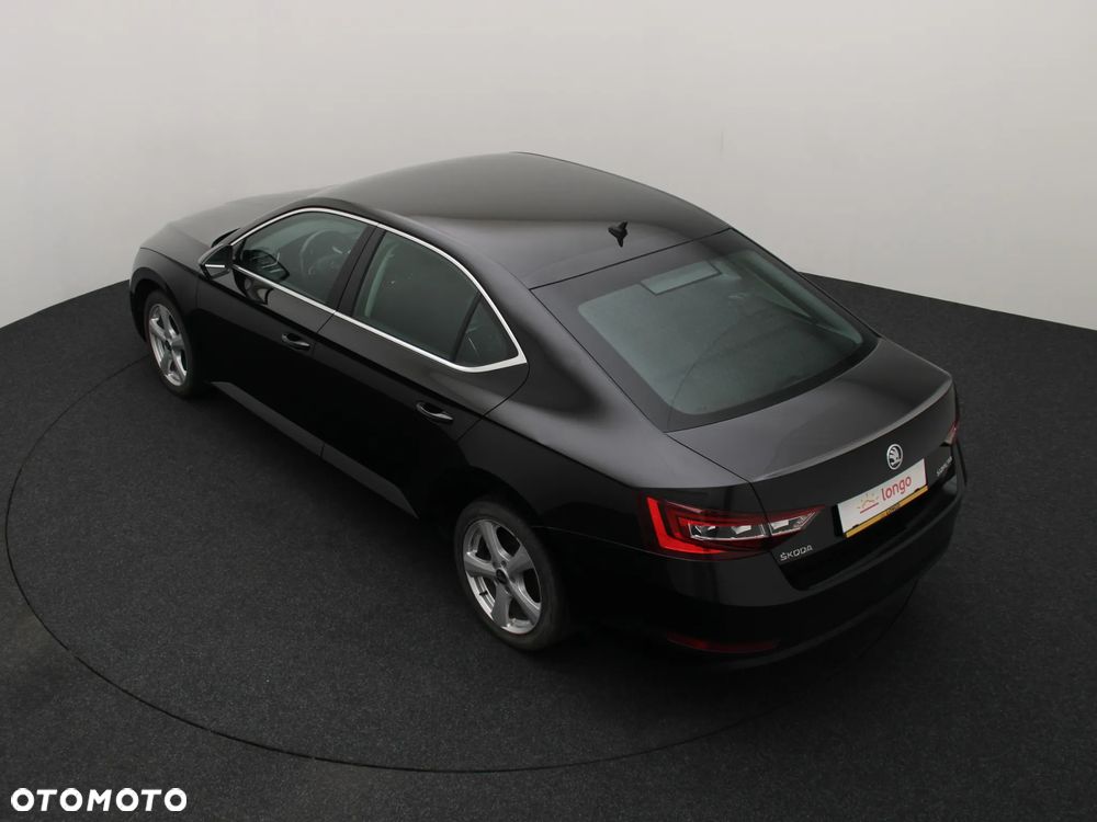 Skoda Superb 2.0 TDI Style DSG - 12