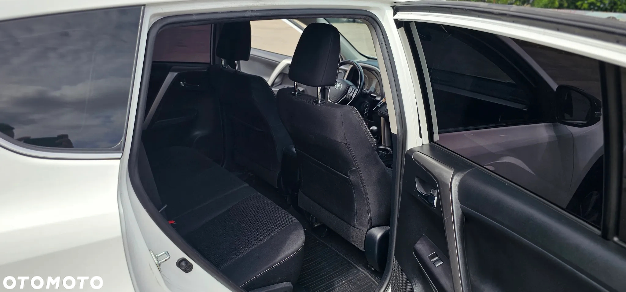 Toyota RAV4 - 9