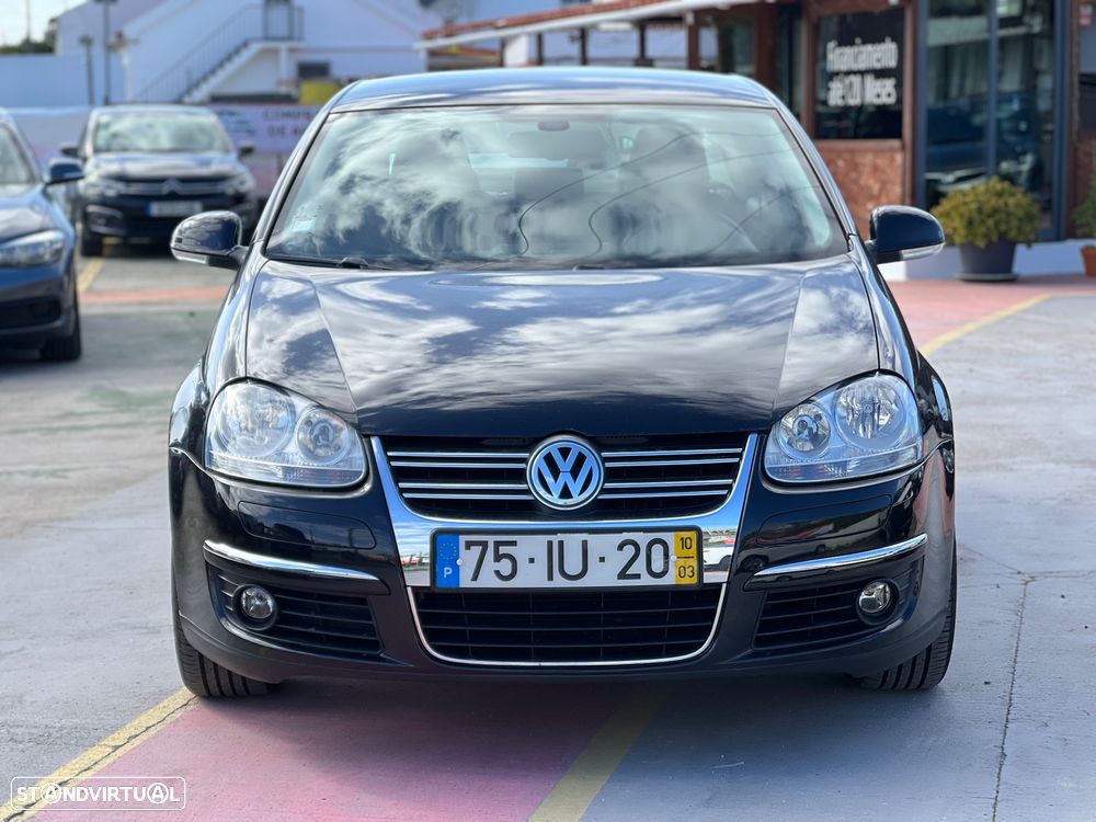 VW Jetta 1.6 TDi Confortline - 6