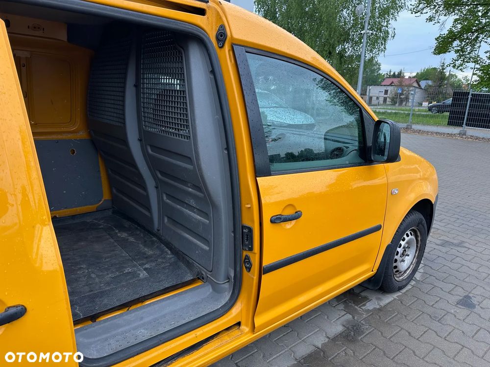 Volkswagen Caddy - 9