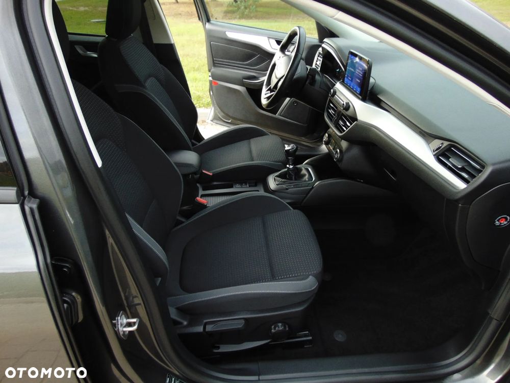 Ford Focus 1.0 EcoBoost Start-Stopp-System COOL&CONNECT DESIGN - 11