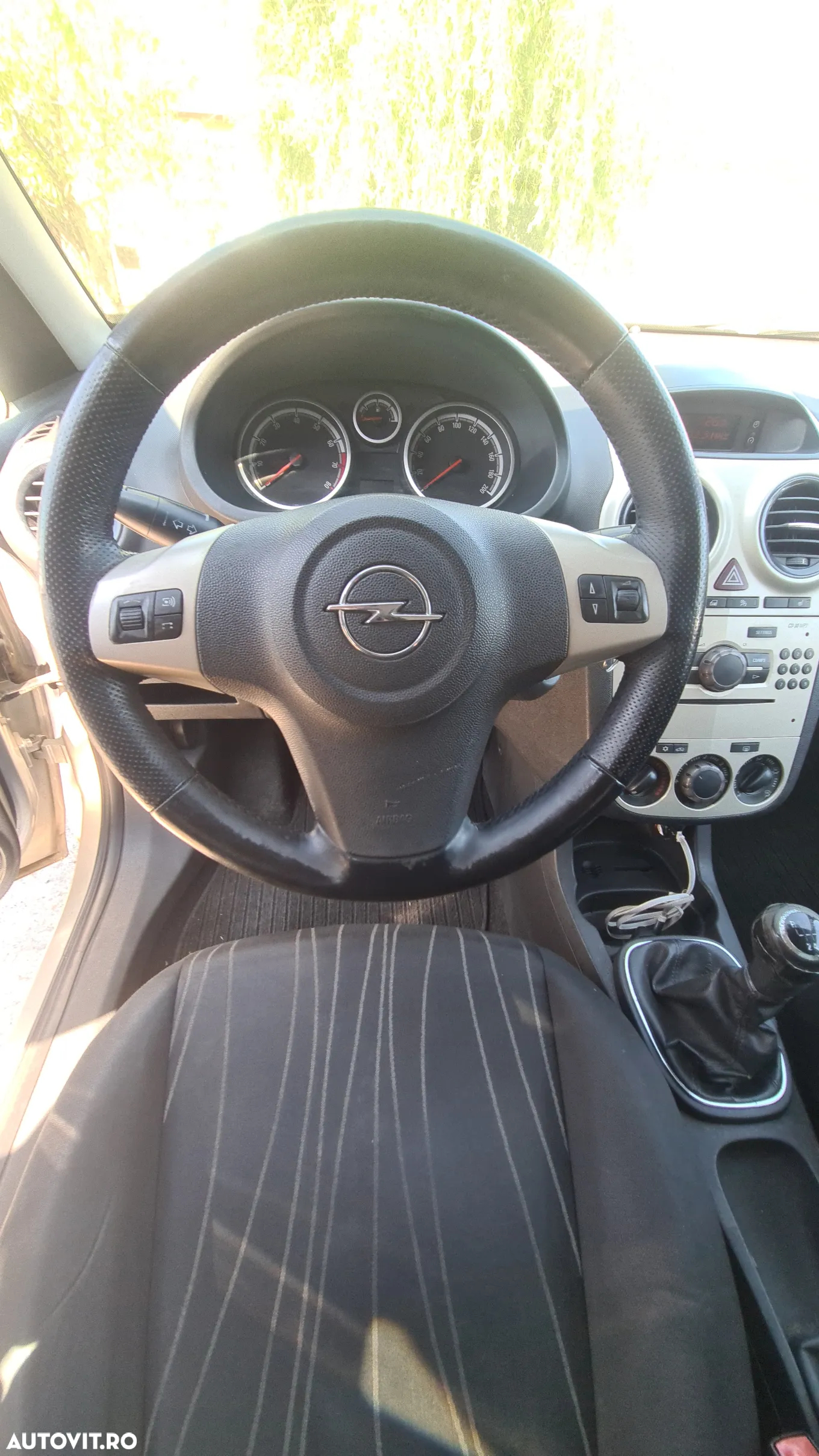 Opel Corsa 1.2i Enjoy - 5