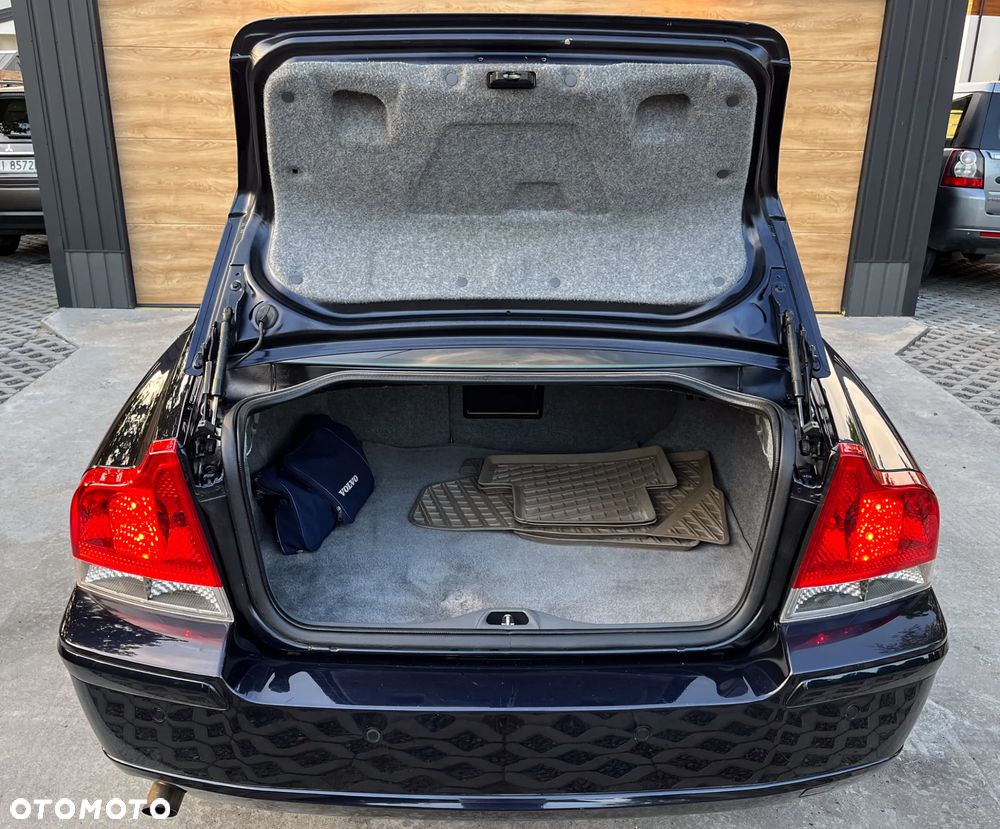Volvo S60 2.4D Momentum - 23