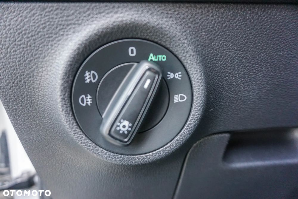 Skoda Karoq 1.5 TSI ACT 4x2 Ambition DSG - 26