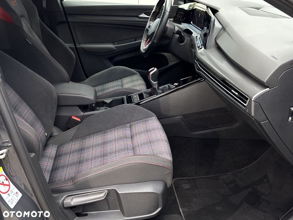 Volkswagen Golf - 7