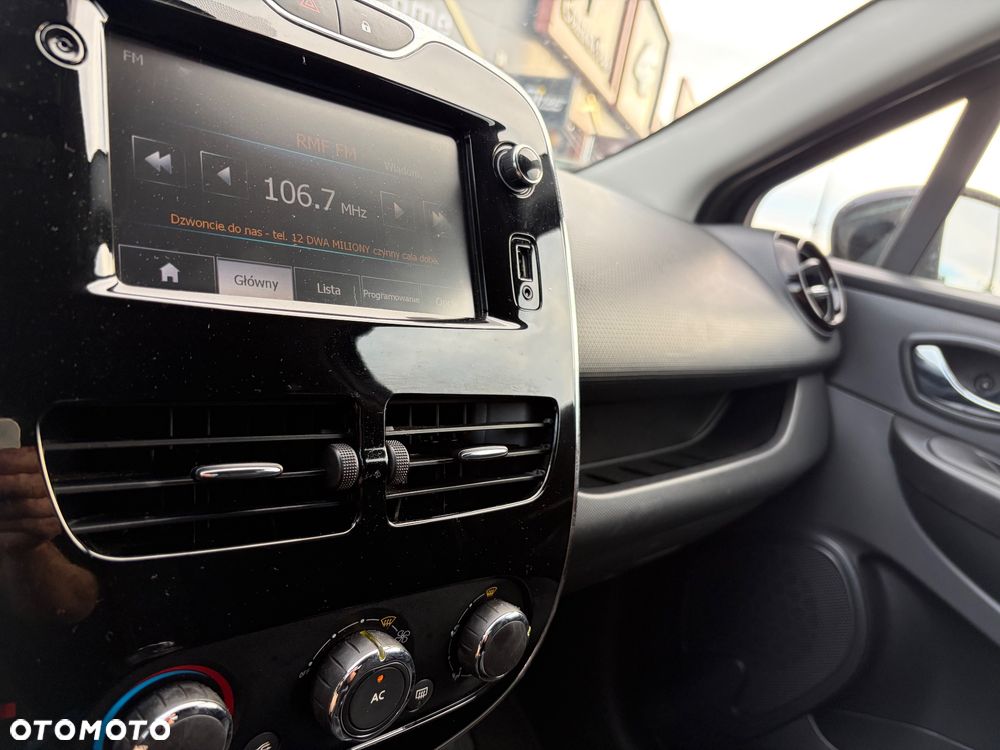Renault Clio 1.5 dCi 75 Expression - 8