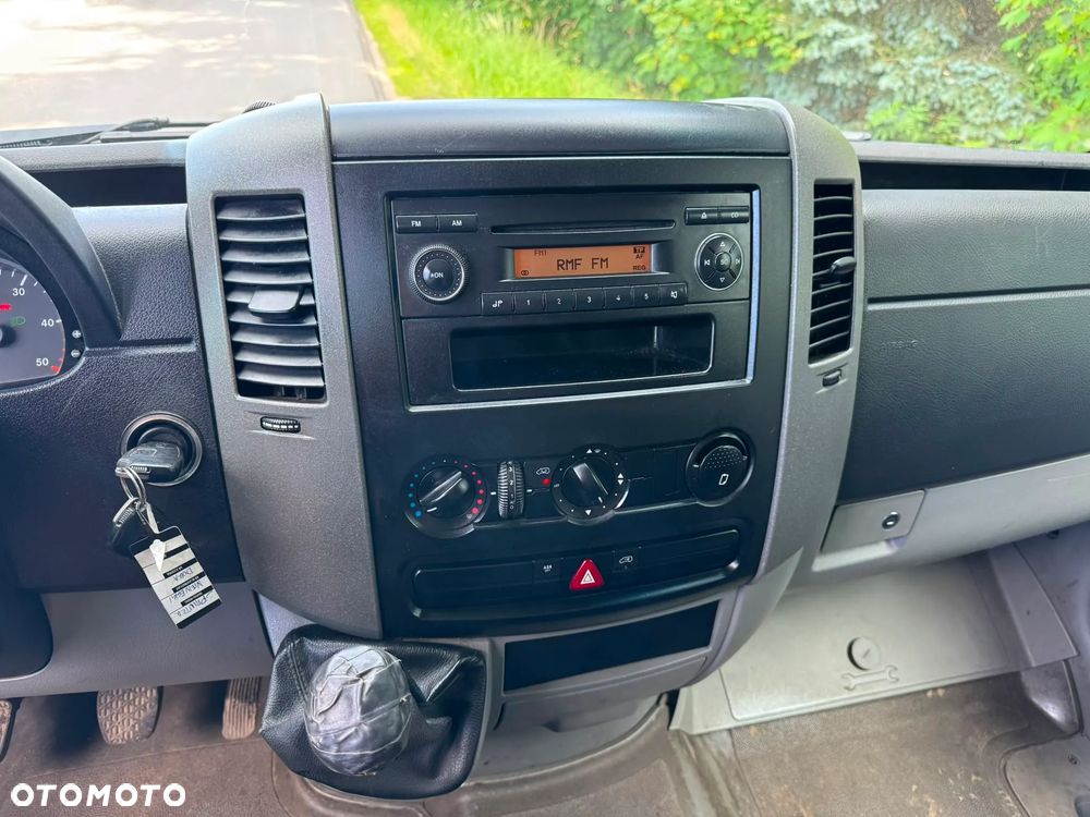 Mercedes-Benz 311 SPRINTER - 7