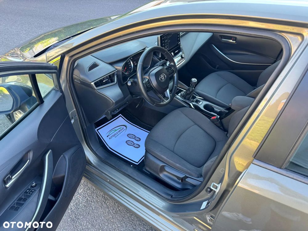 Toyota Corolla 1.6 Comfort - 9