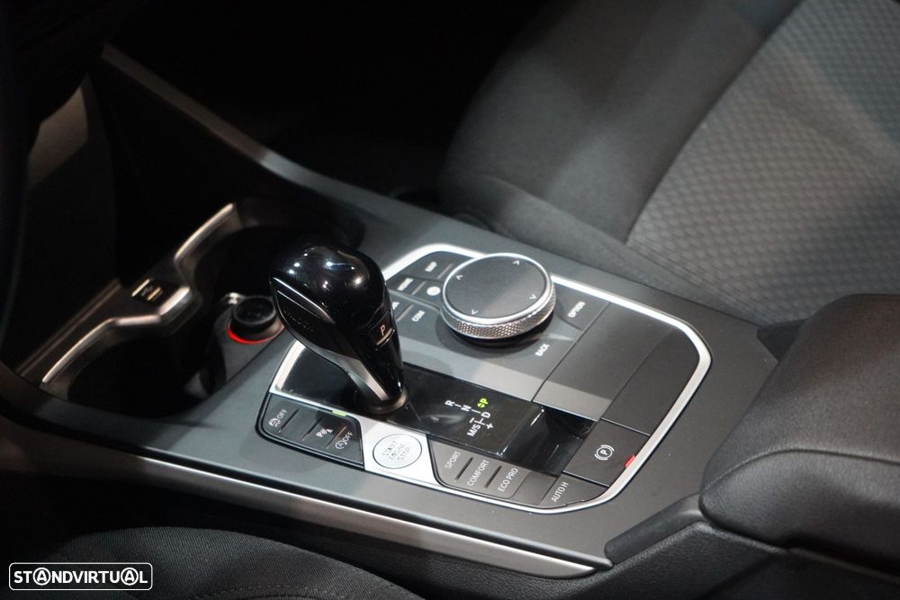 BMW 116 d Advantage Auto - 17