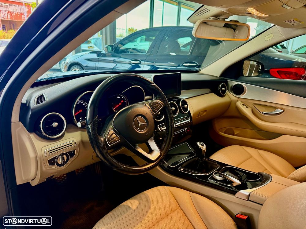 Mercedes-Benz C 220 - 13